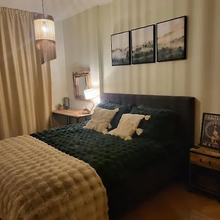 Exquisite Euphoria For 4 Guests In *