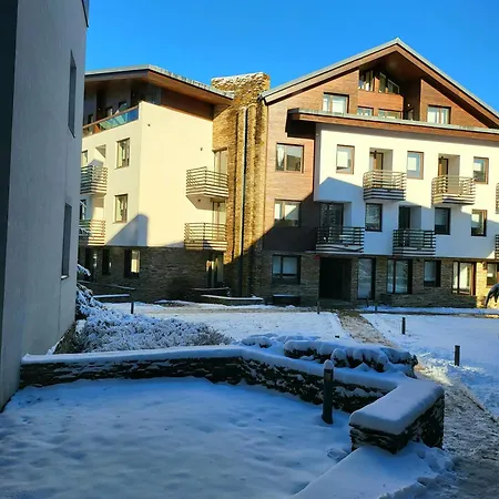 Exquisite Euphoria For 4 Guests In Lägenhet Borovets